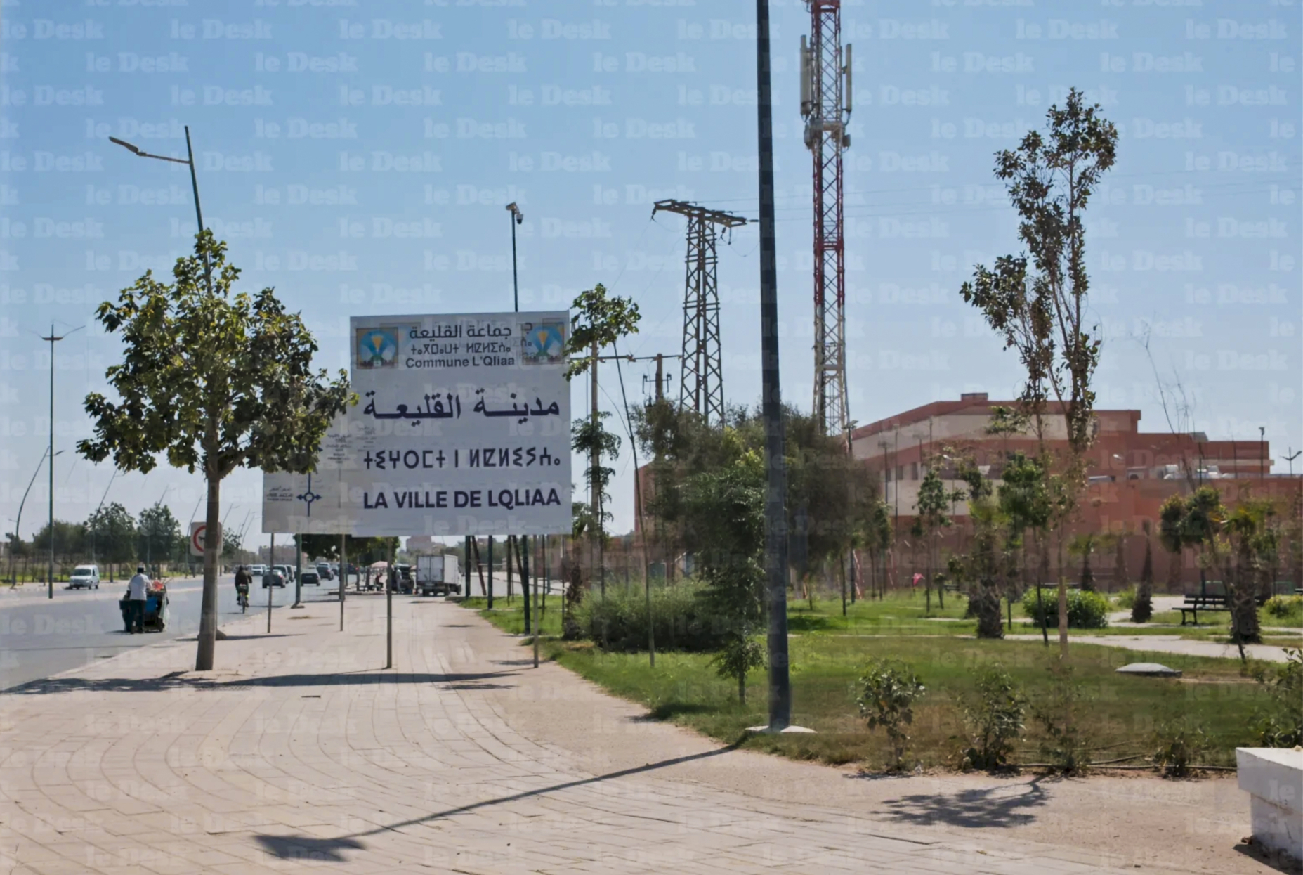L'entrée de la ville de Lqliâa.