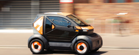 Le Mobilize Duo, quadricycle électrique produit dans l'usine Renault de Tanger.
