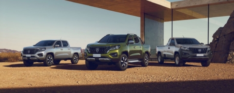 La marque modernise son pick-up PEUGEOT LANDTREK, renforçant ainsi sa présence internationale, notamment en Afrique, au Moyen-Orient et en Amérique du Sud.