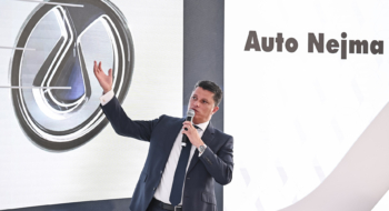 Adil Bennani, directeur général d'Auto Nejma, lors de la conférence de presse annonçant le lancement de la marque Denza au Maroc.