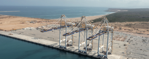 Un terminal à conteneurs du port de Nador West Med.