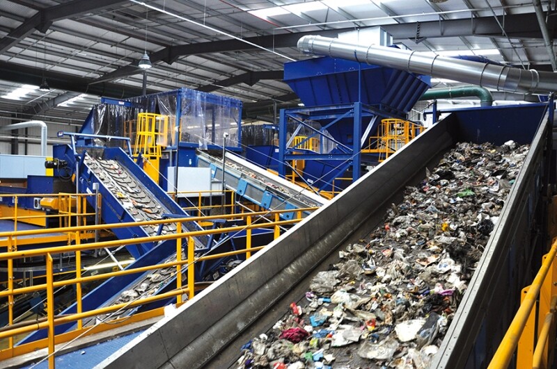 Traitement des déchets solides à Tanger. Archives
