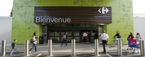 Centre commercial abritant le Carrefour de Grenoble en France. Crédit : Carrefour