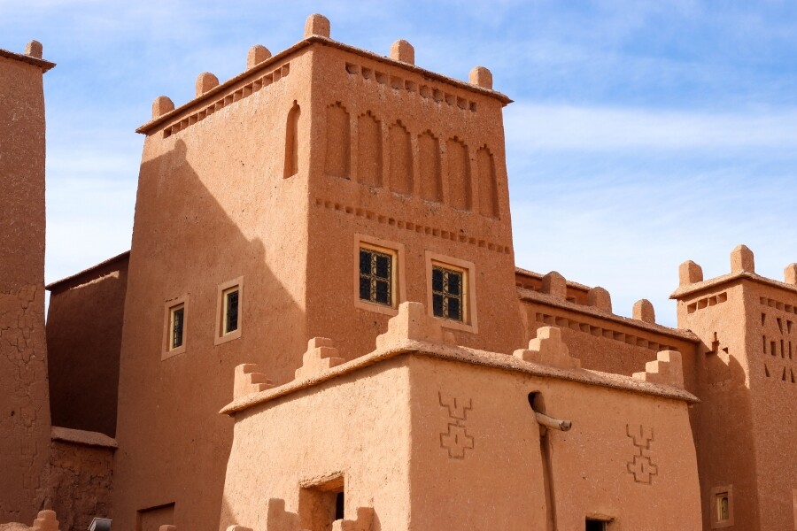 Une des quatre tours de la kasbah des Aït Ben-Haddou à Ouarzazate. Crédit: Hamza Bordo / Le Desk