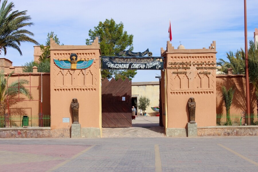 L'entrée d'un studio de cinéma à Ouarzazate.
