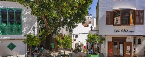 Une place au coeur de la médina de Tanger.