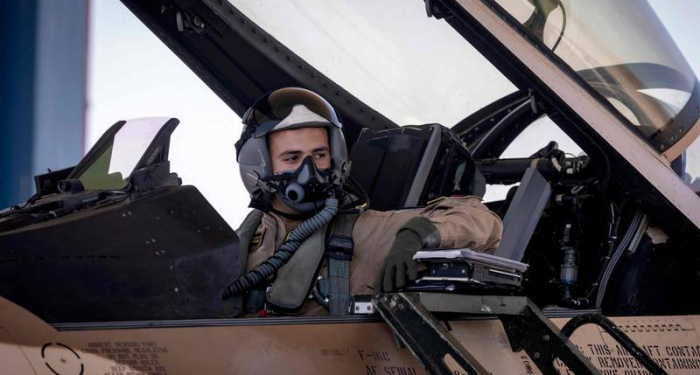 F-16