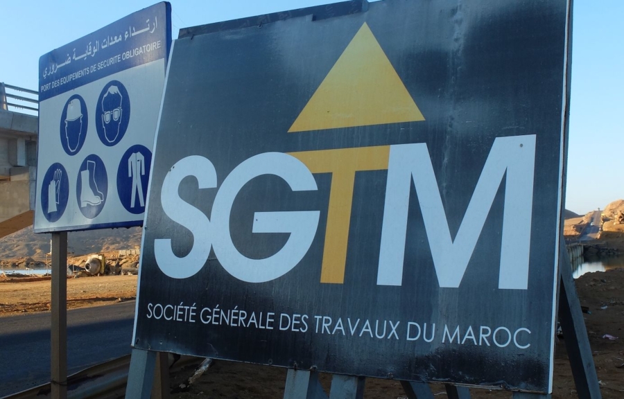 Panneau de chantier de SGTM.