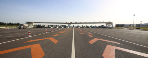 Une station de péage sur un tronçon autoroutier. Crédit : ADM