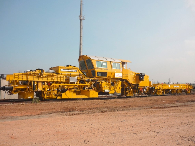 Un engin automeleur de Plasser & Theurer précédemment acquis par l'ONCF. Crédit : Plasser & Theurer