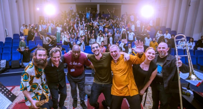 Des participants à une précédente édition du programme « Berklee at the Gnaoua and World Music Festival ».