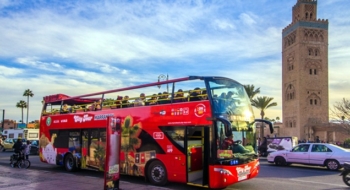 Bus touristique opéré à Marrakech (Image d'illustration). Crédit : Alsa.