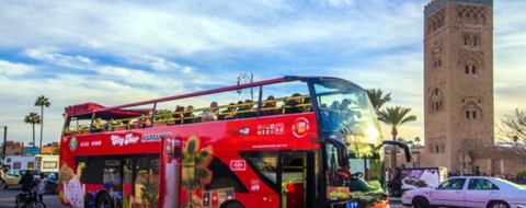 Bus touristique opéré à Marrakech (Image d'illustration). Crédit : Alsa.