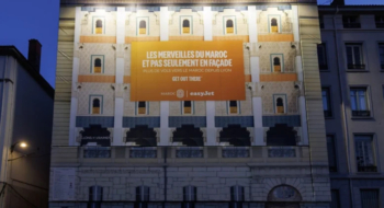 Visuel easyJet x ONMT - Place Bellecour. Crédit : DR