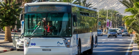 Un autobus dans la ville d'Agadir. Crédit : DR