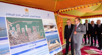 le Roi inaugure et visite plusieurs projets d’envergure inscrits dans le cadre de la restructuration et du développement du Complexe portuaire de Casablanca