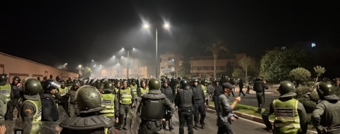 Les forces de l'ordre tentent de maitriser la situation au quartier Sidi Youssef de Marrakech. Crédit: Le Desk