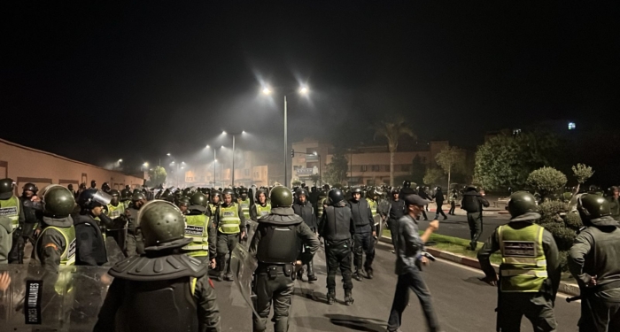 Les forces de l'ordre tentent de maitriser la situation au quartier Sidi Youssef de Marrakech. Crédit: Le Desk