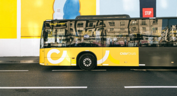 Un bus de transport urbain à Casablanca, opéré par Alsa.