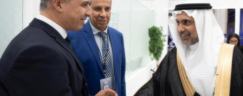 Ilyas El Harti, directeur général adjoint du groupe Akdital, au salon Global Health Exhibitions à Riyad, en Arabie saoudite