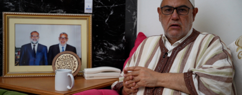 secrétaire général du PJD, Abdelilah Benkirane exhortant dans les mêmes termes les manifestants du mouvement Gen2212 de mettre un terme à leurs manifestations dans l'intérêt de la Nation