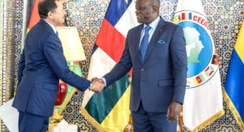 Le président gabonais Brice Clotaire Oligui Nguema a reçu le 16 octobre à Libreville, le PDG du groupe minier Managem (Al Mada), Imad Toumi