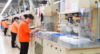 Dans une usine du géant hongkongais Hop Lun
