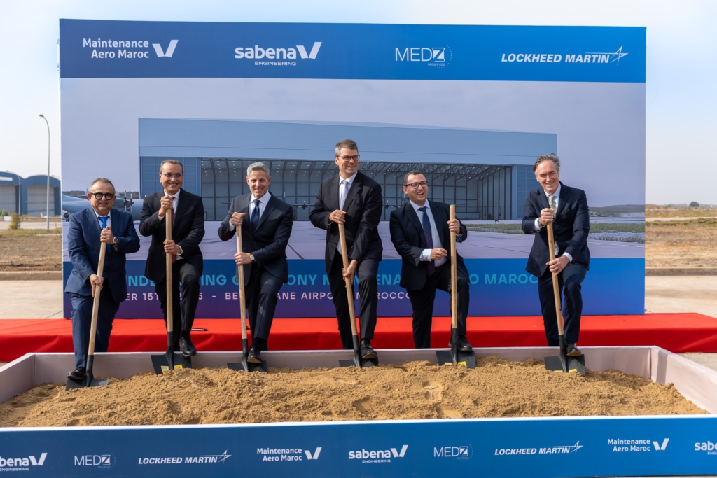 Pose de la première pierre du nouveau hangar de Maintenance Aéro Maroc (MAM) à Benslimane. Crédit : Lockheed Martin