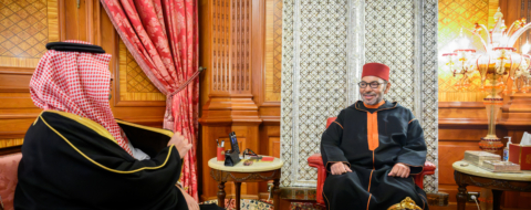 le Roi reçoit, à Casablanca, SAR le Prince Turki Ben Mohammed Ben Fahd Ben Abdelaziz Al Saoud