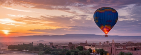 Un vol de montgolfière dans la région de Marrakech.
