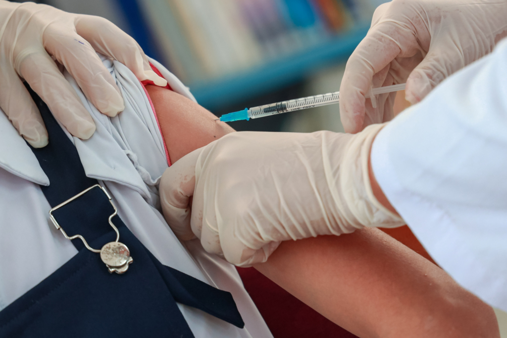 Campagne de vaccination dans le milieu scolaire au nord du Maroc