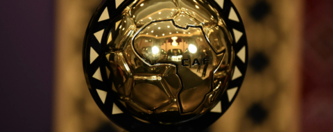 Un trophée des CAF Awards.