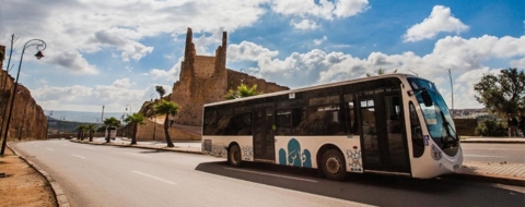 Un autobus en circulation à la ville de Fès. Crédit : DR