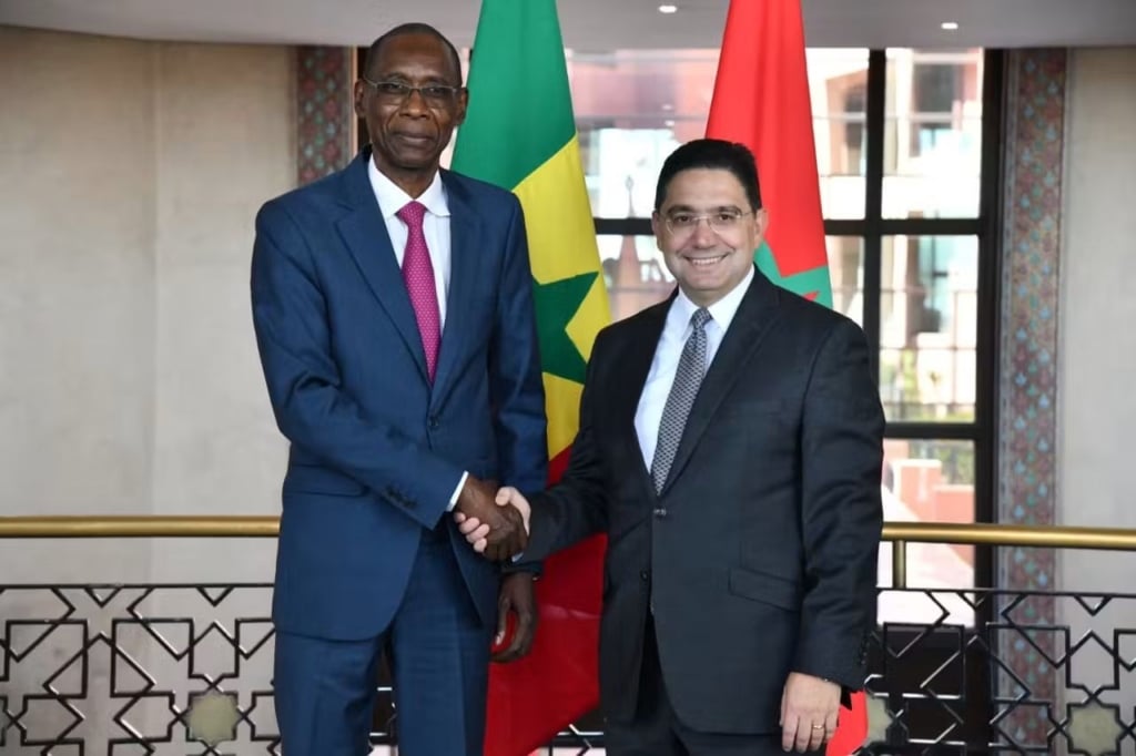 Le ministre des Affaires étrangères, Nasser Bourita, s'est entretenu aujourd'hui à Rabat avec le ministre de l'Intégration africaine, des Affaires étrangères et des Sénégalais de l'étranger de la République du Sénégal, M. Cheikh Niang