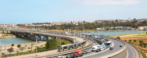 Le Pont Hassan II sur le Bouregreg, à Rabat.
