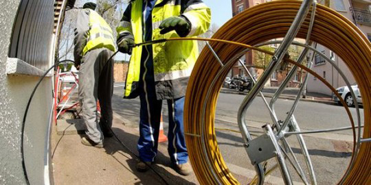 nstallation de la fibre optique au Maroc.