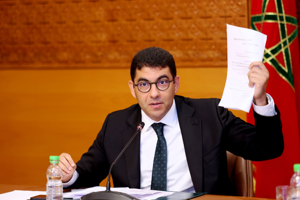 Mehdi Bensaid, ministre de la Jeunesse, de la Culture et de la Communication , lors de présentation du projet de loi n° 26.25 portant sur la réorganisation du Conseil national de la presse (CNP) à la Chambre des conseillers, le 8 septembre 2025.