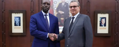 Aziz Akannouch, Chef du gouvernement, et son homologue sénégalais Ousmane Sonko à Rabat, le 26 janvier 2026.