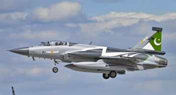 L'avion de combat pakistanais JF-17 Thunder.