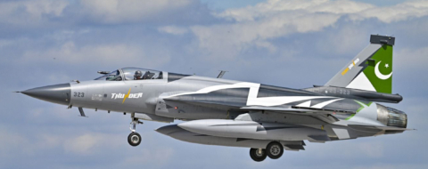 L'avion de combat pakistanais JF-17 Thunder.