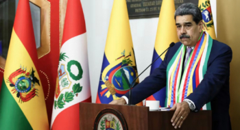 Le président vénézuélien Nicolas Maduro s’exprimant lors d’une cérémonie commémorant l’anniversaire de la mort du libérateur Simón Bolívar à Caracas, le 17 décembre 2025.