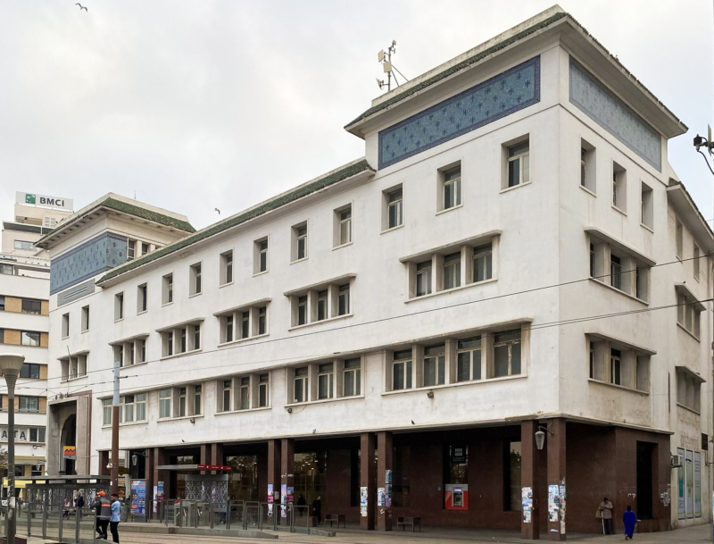 L'ancienne succursale de la Compagnie algérienne de crédit et de banque, à Casablanca, devenue ensuite propriété de Wafabank puis d’Attijariwafa Bank.