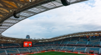 Dans l'enceinte du stade Al Medina, à Rabat.
