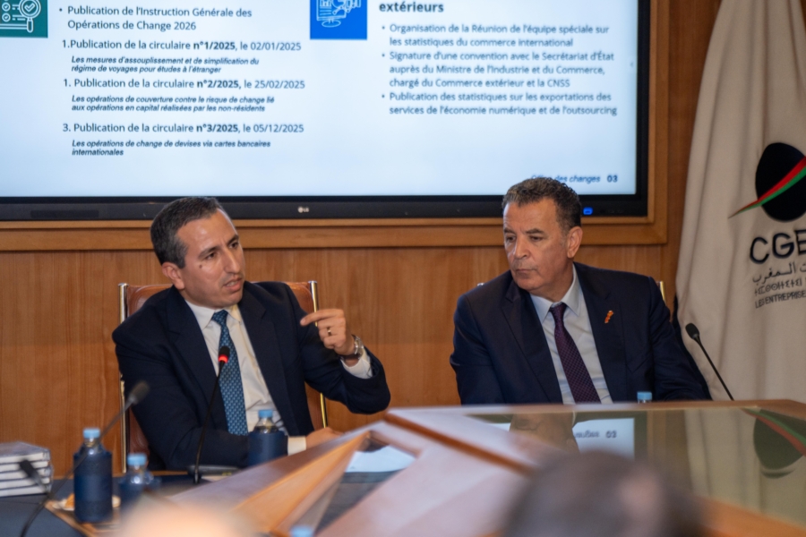 Driss Benchikh, directeur de l’Office des Changes et Chakib Alj, président de la CGEM