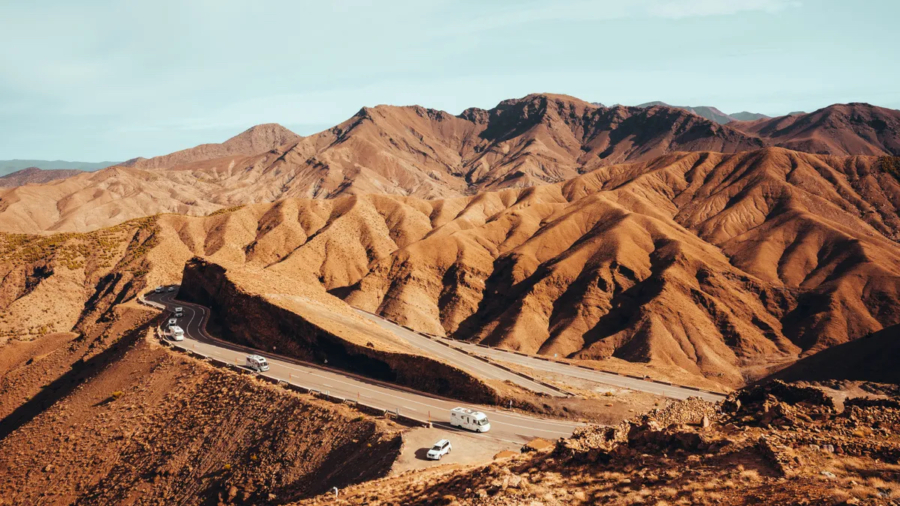 Des scientifiques ont découvert des empreintes fossilisées dans les montagnes du Haut Atlas central marocain.