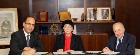 Lors de la signature du partenariat entre Merck, Cooper Pharma et la Fondation Lalla Salma.