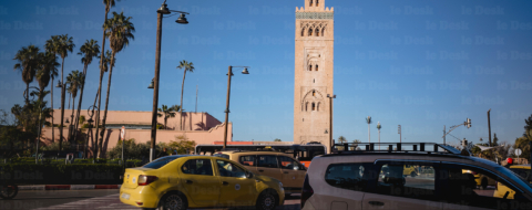 Dans le centre-ville de Marrakech aux abords de la Koutoubia.