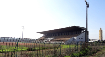 Le complexe sportif Essoukhour Assawda à Casablanca, plus connu sous le nom de stade Roches noires.
