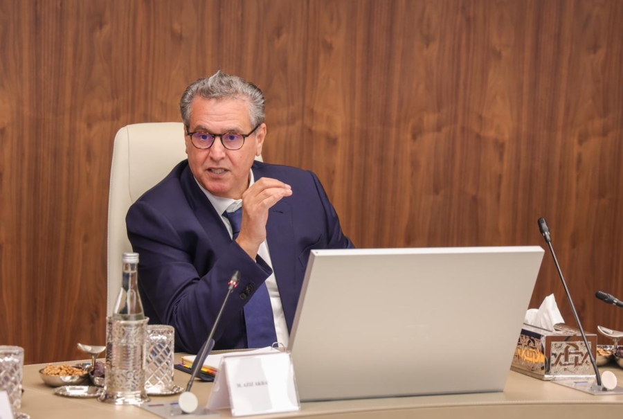 Aziz Akhannouch lors de la première réunion de la Commission ministérielle chargée du suivi des répercussions des tensions géopolitiques au Moyen-Orient sur l'économie nationale.