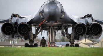 Un bombardier B-1 sur une base de la Royal Air Force à Fairford, en Angleterre, dimanche.